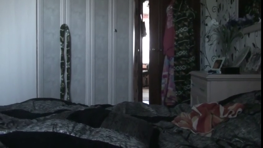 Кыргыз кызды орус Москвада сигип жатат